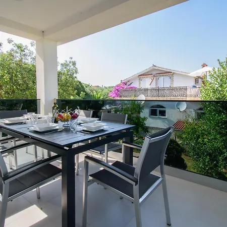 Apartament Modern Alisa With A Sea View *